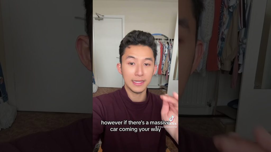 How to cross the street in Vietnam #vietnam #asian #travel #vietnamese #asia #travelgram #travelblog